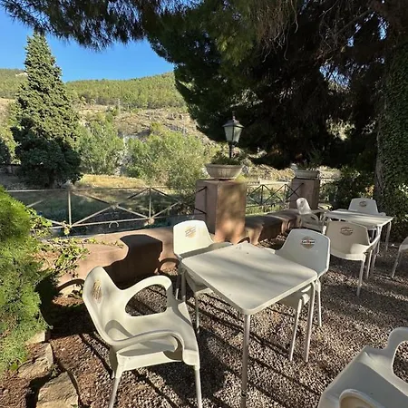 De La Hotel 3*
