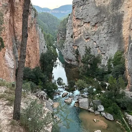 Hotel De La 3*