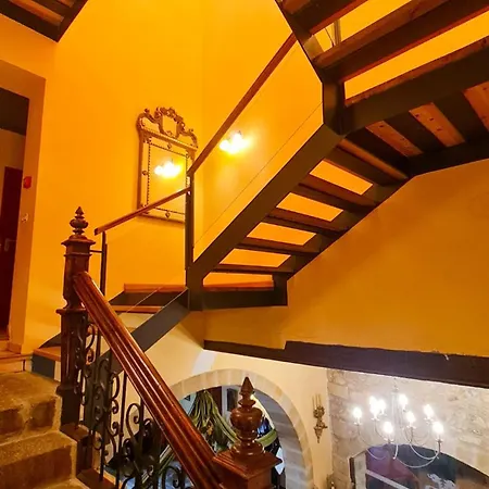 De La